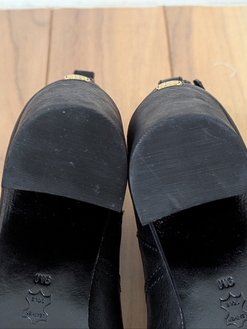 EUC! Tory Burch Kayden Leather Bootie In Black Size 9 - Picture 10 of 16